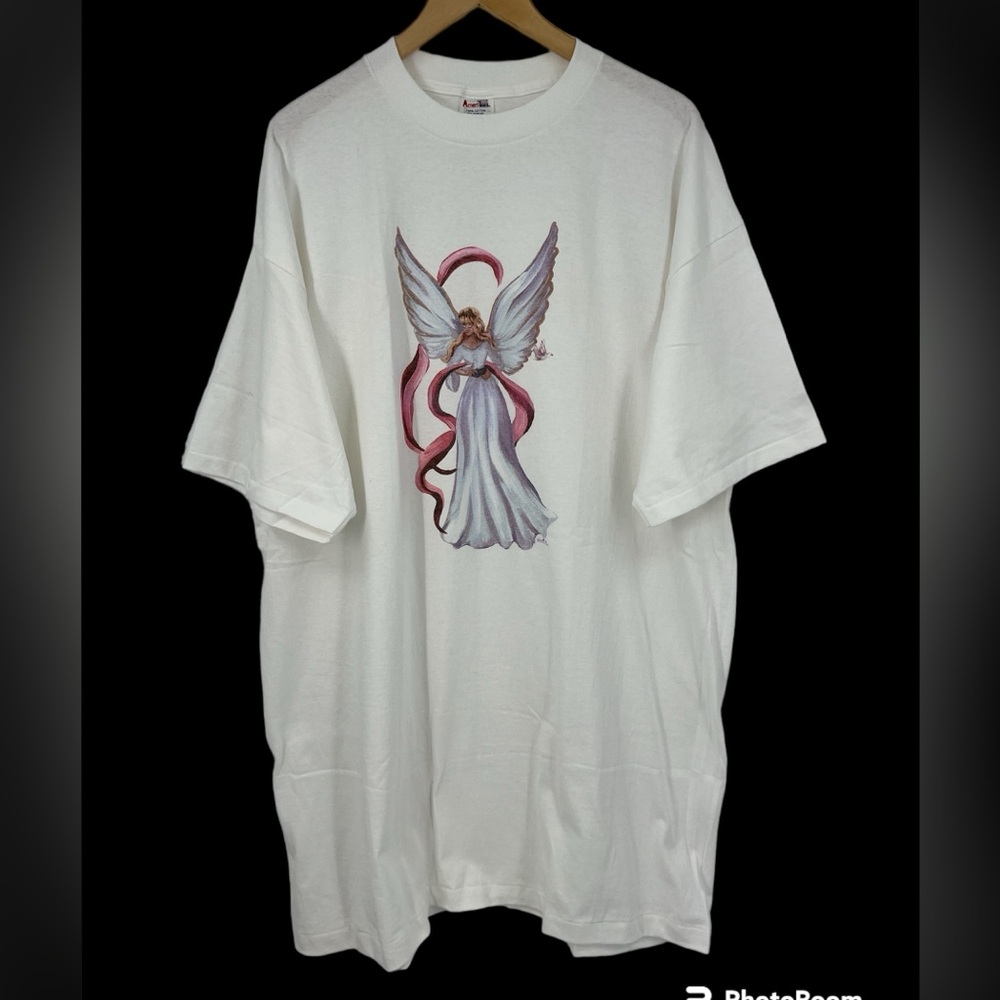 AmeriTees vintage angel T-shirt coverup single stitch